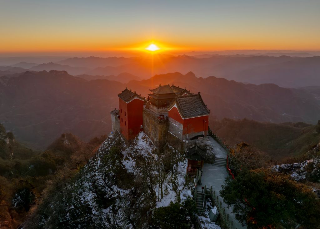 必一运动图片展示