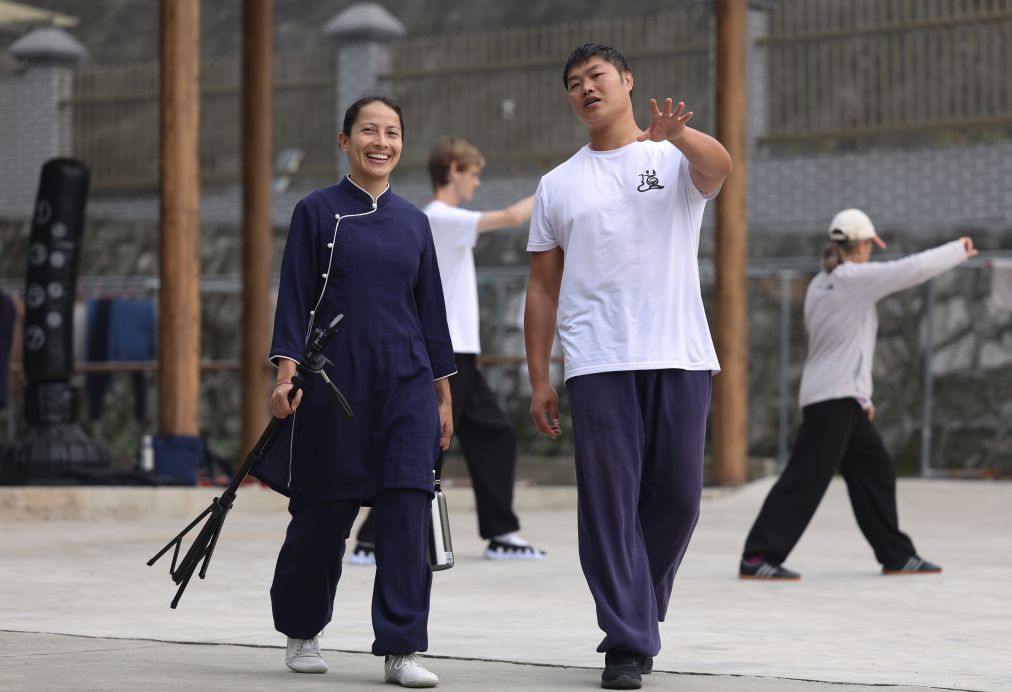 B—sports必一详情图